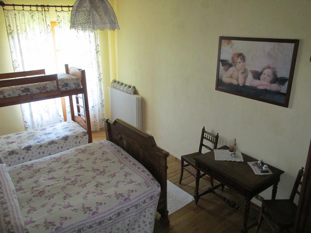 Agriturismo Arcobaleno Hotel Aramengo Szoba fotó